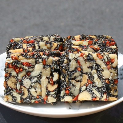 红枣枸杞核桃芝麻糕批发营养糕坚果切糕网红零食袋装250g代发图3