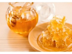 为啥你喝蜂蜜会 “上火”？问题不在蜂蜜，而是没选对
