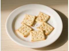 “嚼饼干辨胖瘦” 靠谱吗？读懂体质与体重的那些事儿