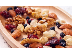 多吃坚果好处多？营养专家详解，这些种类，营养丰富