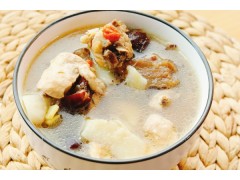 鸡汤上面那层油要撇掉吗