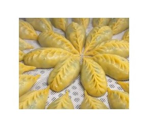 春天的菠菜最养人，搭配玉米面，粗粮细做，营养好吃，低卡饱腹