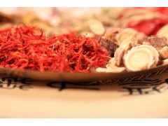 红色黄金供应紧张 伊朗局势冲击中国藏红花进口