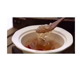 炖燕窝的方法与步骤，红枣枸杞炖燕窝家常做法，简单易学营养美味