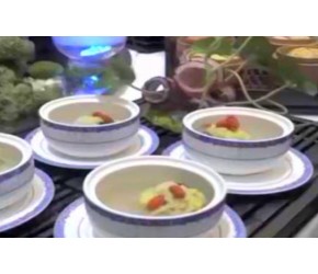 ​华佗故里展出“药膳宴”色香味“​​养生​​”俱全​
